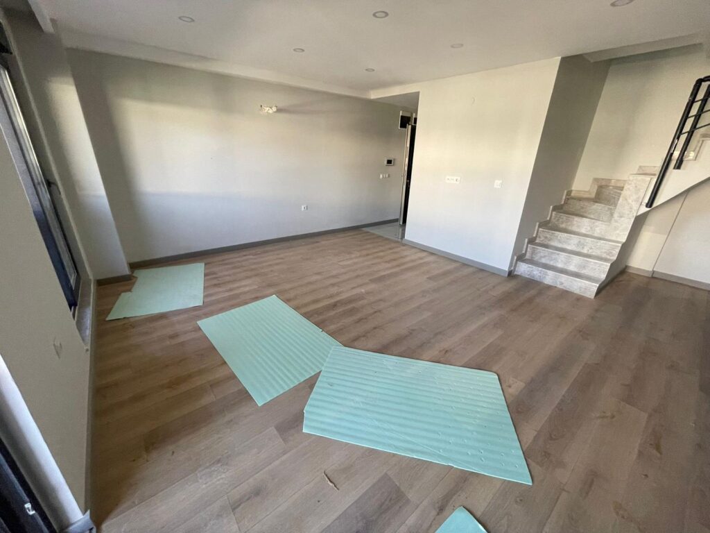 16)İÇ MEKAN GÖRSELİ