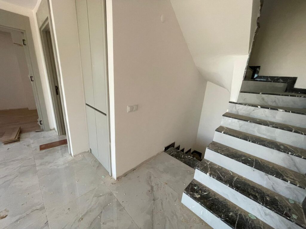 17)İÇ MEKAN GÖRSELİ