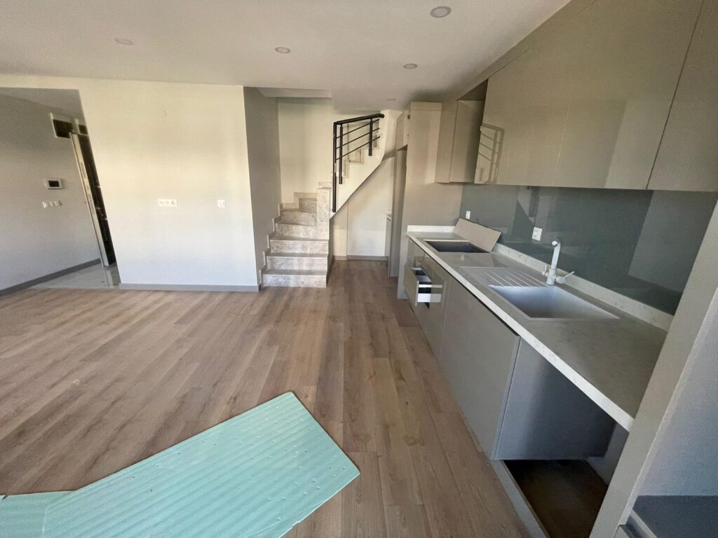 18)İÇ MEKAN GÖRSELİ